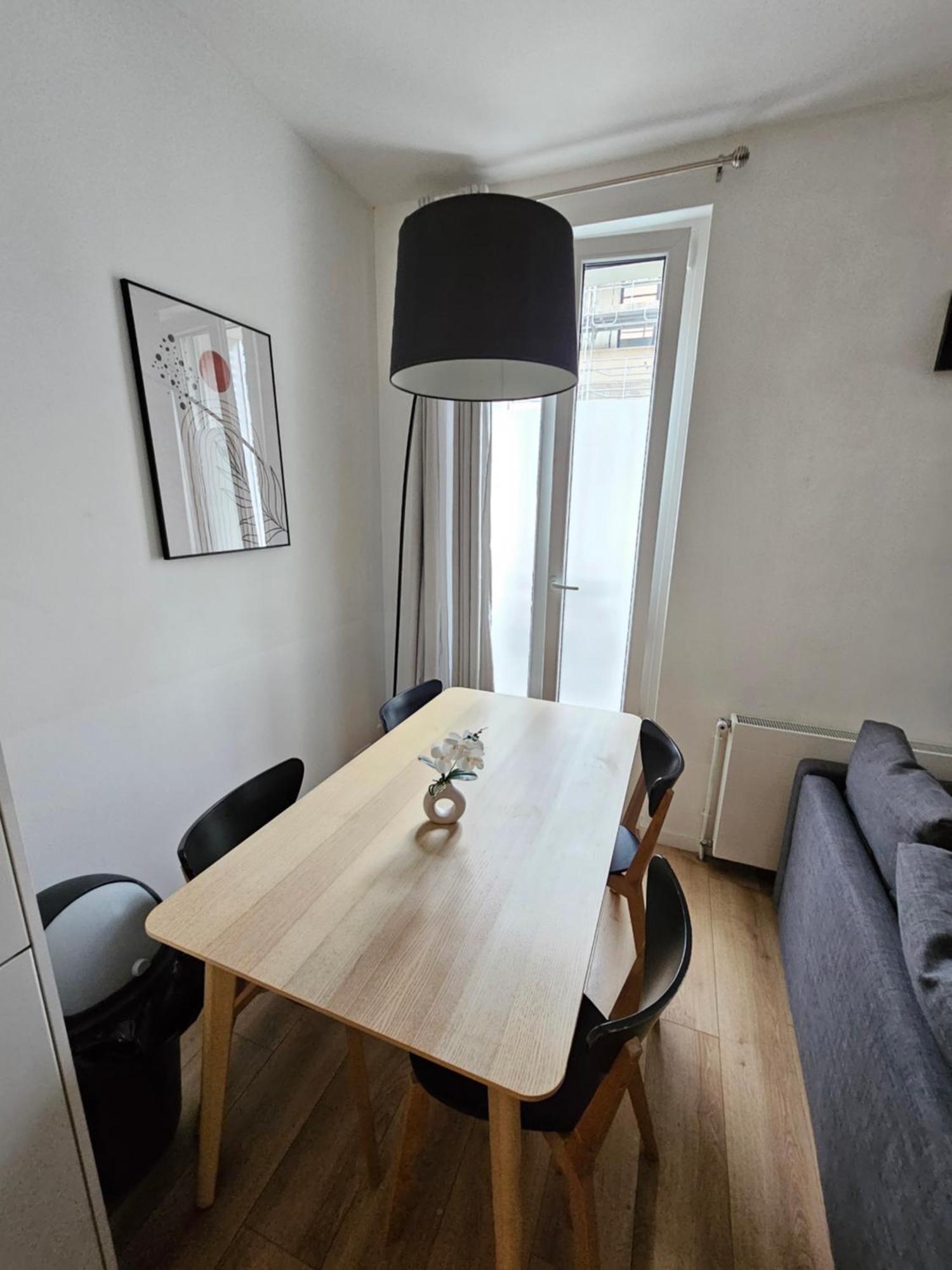 *Appartement Moderne/2 Minutes Du Metro* 圣旺 外观 照片