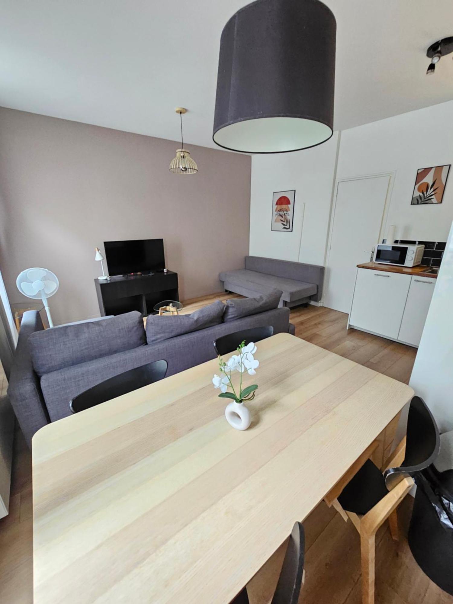 *Appartement Moderne/2 Minutes Du Metro* 圣旺 外观 照片